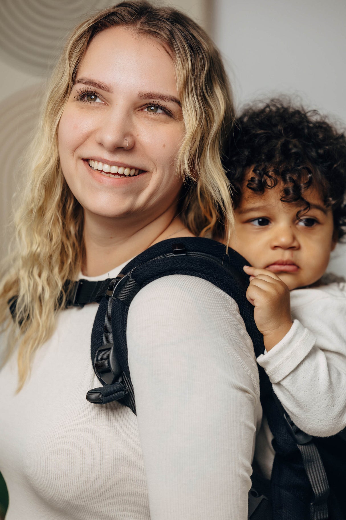 Porte-bébé LennyLamb LennyPreschool pour tout-petit - Petit Chevron Ébène Black