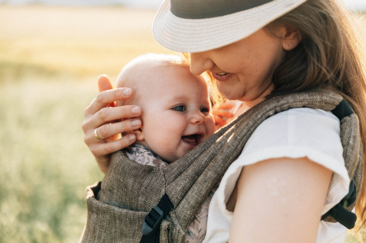 Shop LennyLamb LennyLight, 100% Linen - Arrow Wood at Babymaxi