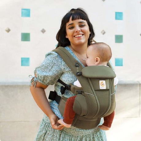 Shop Ergobaby Ergobaby Omni Breeze - Olive Green at Babymaxi