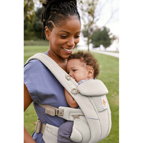 Shop Ergobaby Ergobaby Omni Breeze - Natural Beige at Babymaxi