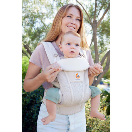 Shop Ergobaby Ergobaby Omni Breeze - Natural Beige at Babymaxi