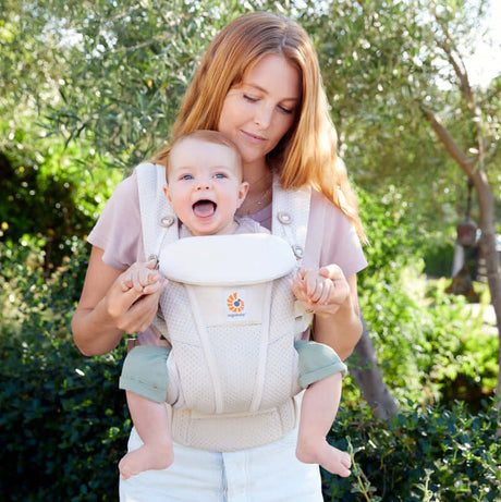 Shop Ergobaby Ergobaby Omni Breeze - Natural Beige at Babymaxi